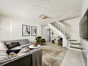 Lounge- click for photo gallery